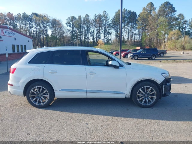 Audi Q7 55 Premium 2019 WA1LAAF77KD012804 Image 14