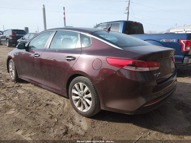 2017 KIA OPTIMA 5XXGT4L32HG131041 Photo 2