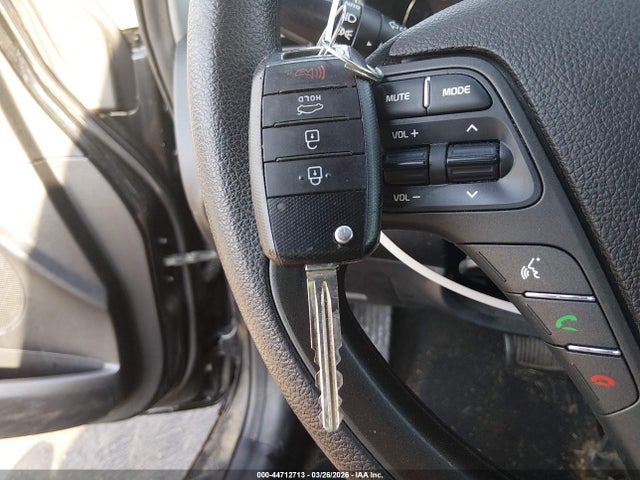 Продажа на аукционе авто 2016 Kia Forte Lx, vin: KNAFK5A89G5585273, номер лота: 44712713