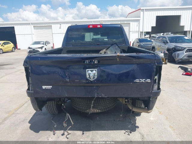 Продаж на аукціоні авто 2018 Ram 1500 Express  4x4 6'4 Box, vin: 1C6RR7FG8JS216492, номер лоту: 44712720