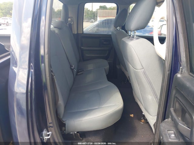 Продаж на аукціоні авто 2018 Ram 1500 Express  4x4 6'4 Box, vin: 1C6RR7FG8JS216492, номер лоту: 44712720