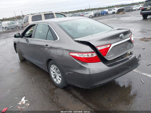44712764 :رقم المزاد ، 4T1BF1FK1HU276919 vin ، 2017 Toyota Camry Le مزاد بيع