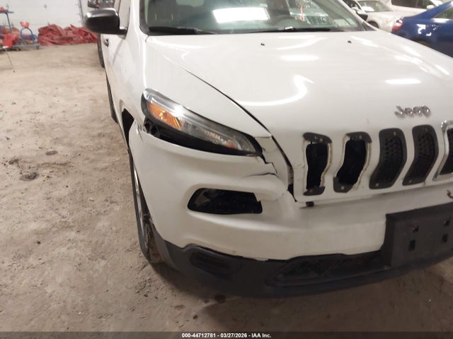 44712781 :رقم المزاد ، 1C4PJMAB8GW156247 vin ، 2016 Jeep Cherokee Sport مزاد بيع