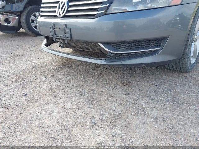 2012 Volkswagen Passat 2.5l Se მანქანა იყიდება აუქციონზე, vin: 1VWBH7A31CC018476, აუქციონის ნომერი: 44712785