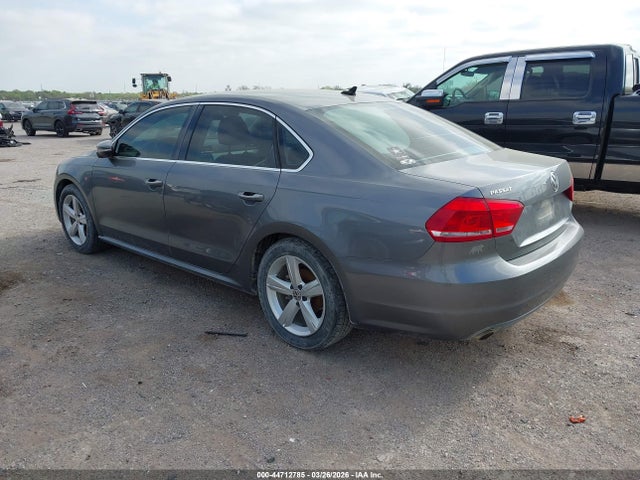 2012 Volkswagen Passat 2.5l Se მანქანა იყიდება აუქციონზე, vin: 1VWBH7A31CC018476, აუქციონის ნომერი: 44712785