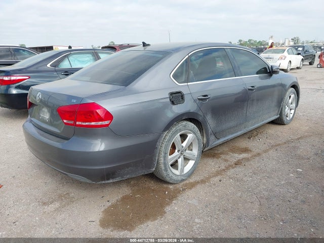 2012 Volkswagen Passat 2.5l Se მანქანა იყიდება აუქციონზე, vin: 1VWBH7A31CC018476, აუქციონის ნომერი: 44712785