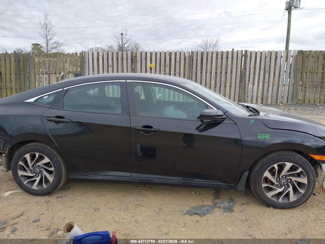 Продажа на аукционе авто 2018 Honda Civic Ex, vin: 2HGFC2F72JH542085, номер лота: 44712789