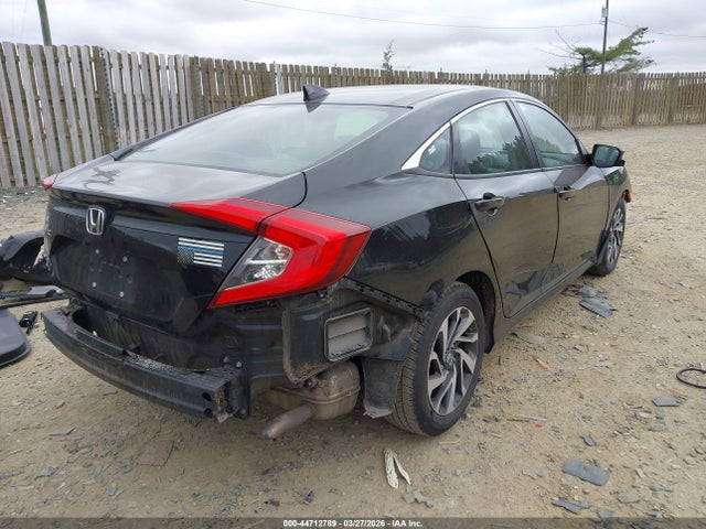 Продажа на аукционе авто 2018 Honda Civic Ex, vin: 2HGFC2F72JH542085, номер лота: 44712789