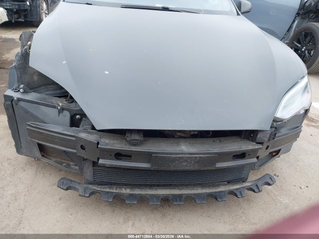 2018 Tesla Model S 100d/75d/p100d მანქანა იყიდება აუქციონზე, vin: 5YJSA1E28JF280954, აუქციონის ნომერი: 44712804