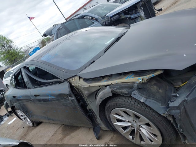 2018 Tesla Model S 100d/75d/p100d მანქანა იყიდება აუქციონზე, vin: 5YJSA1E28JF280954, აუქციონის ნომერი: 44712804