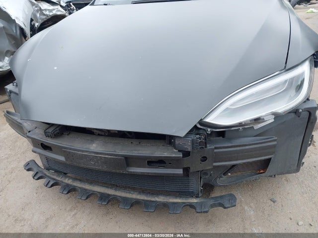 2018 Tesla Model S 100d/75d/p100d მანქანა იყიდება აუქციონზე, vin: 5YJSA1E28JF280954, აუქციონის ნომერი: 44712804