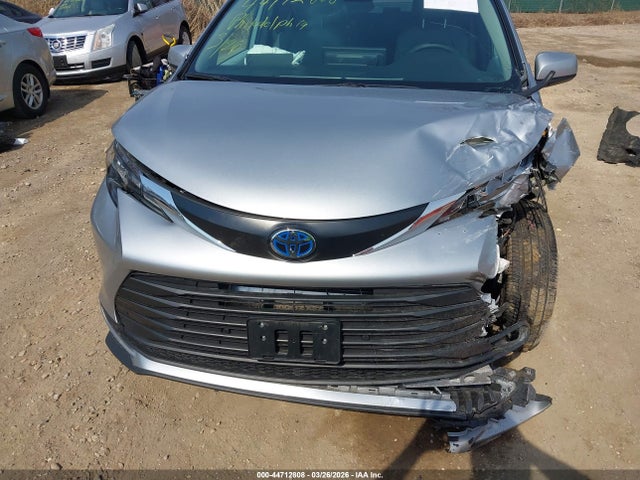 Aukcja sprzedaży 2025 Toyota Sienna Xle, vin: 5TDYRKEC4SS262532, numer aukcji: 44712808
