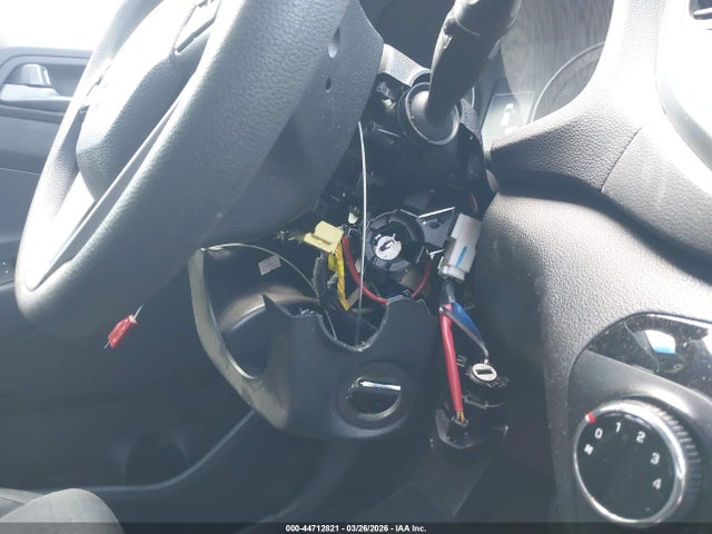 KM8J23A46JU684592 Hyundai TUCSON SE