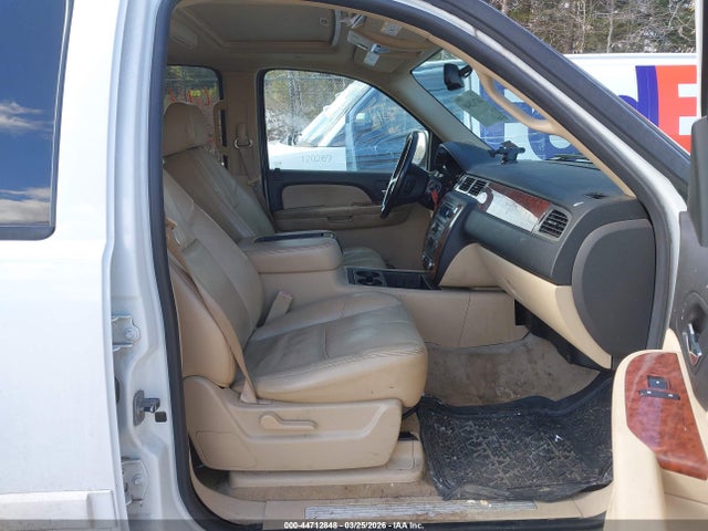 2007 CHEVROLET SUBURBAN 1500 1GNFK16357J245979 Photo 4