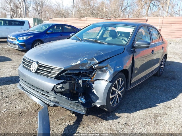 2017 Volkswagen Jetta 1.4t Se მანქანა იყიდება აუქციონზე, vin: 3VWDB7AJ1HM388907, აუქციონის ნომერი: 44712896