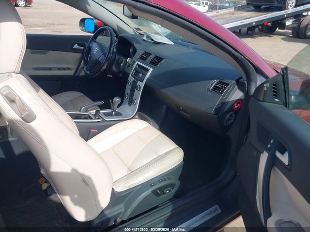 2012 VOLVO C70 YV1672MC9CJ130129 Photo 4
