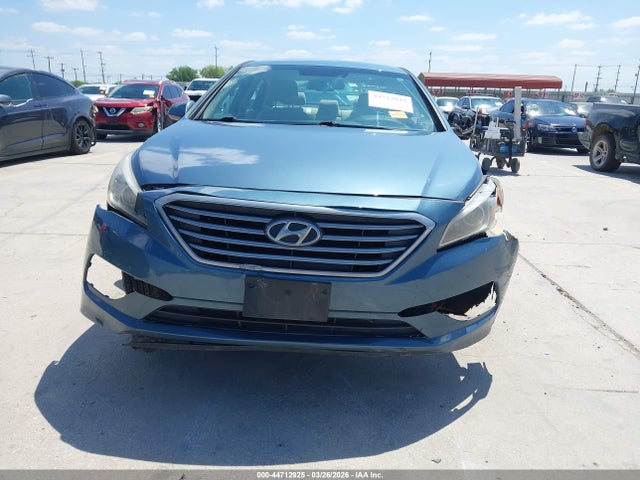 Hyundai SONATA SE 2016 5NPE24AF3GH286689 Image 12