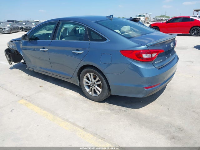Hyundai SONATA SE 2016 5NPE24AF3GH286689 Image 3
