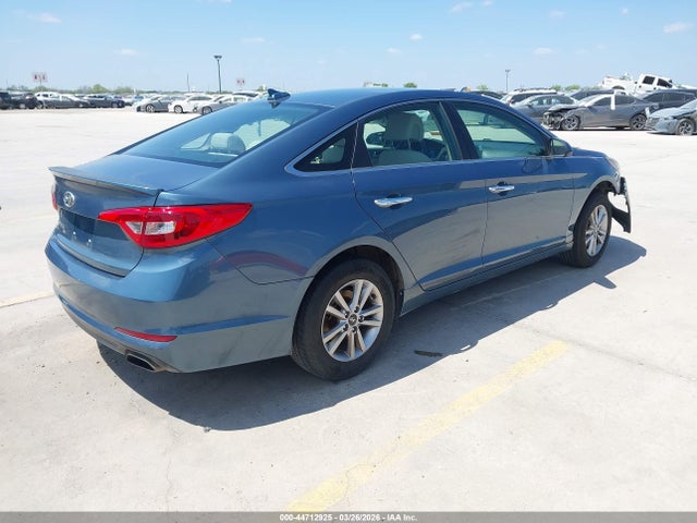 Hyundai SONATA SE 2016 5NPE24AF3GH286689 Image 4