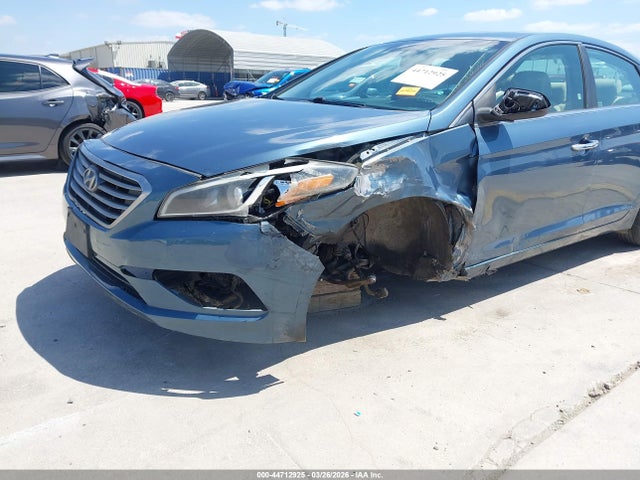 Hyundai SONATA SE 2016 5NPE24AF3GH286689 Image 6