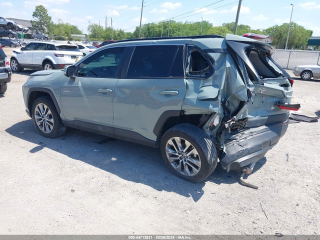 2022 TOYOTA RAV4 2T3C1RFV9NW237736 Photo 2