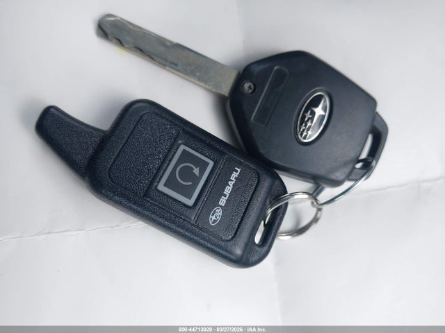 44713029 :رقم المزاد ، 4S3BMCK63D3010946 vin ، 2013 Subaru Legacy 2.5i Limited مزاد بيع
