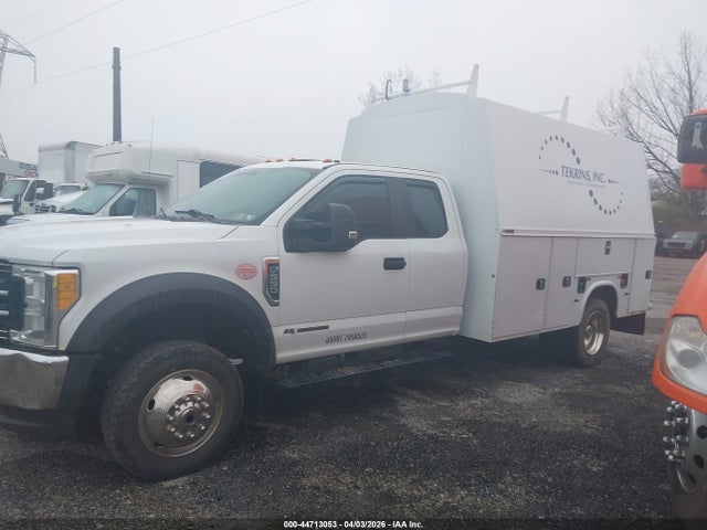 Ford F-550 Chassis Xl 2017 1FD0X5HT0HEF23228 Image 14