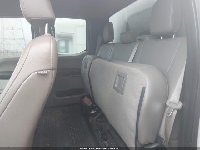 Ford F-550 Chassis Xl 2017 1FD0X5HT0HEF23228 Image 7