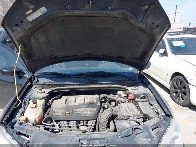 Продаж на аукціоні авто 2012 Chrysler 200 Lx, vin: 1C3CCBAB0CN256523, номер лоту: 44713071