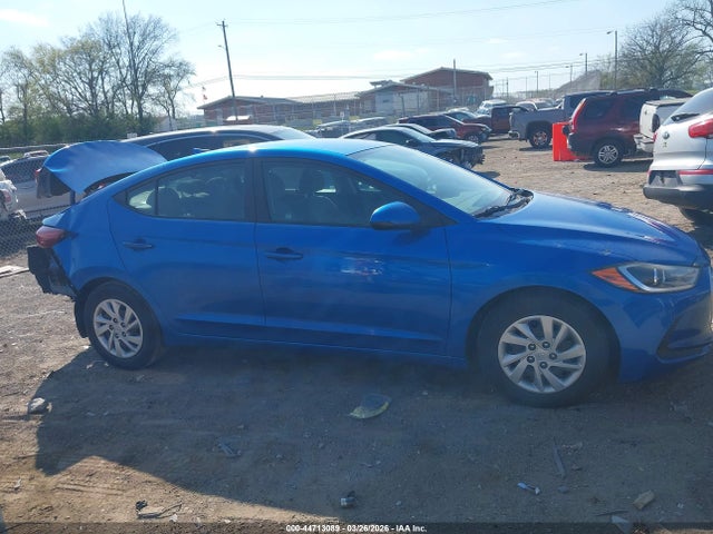 Hyundai ELANTRA SE 2017 KMHD74LFXHU223330 Image 13
