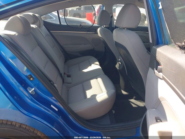 Hyundai ELANTRA SE 2017 KMHD74LFXHU223330 Image 8