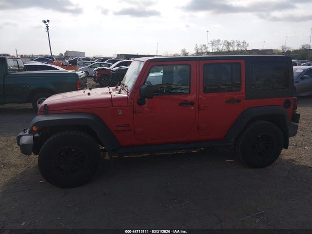 1C4BJWDG5HL529003 Jeep Wrangler Unlimited Sport 4x4