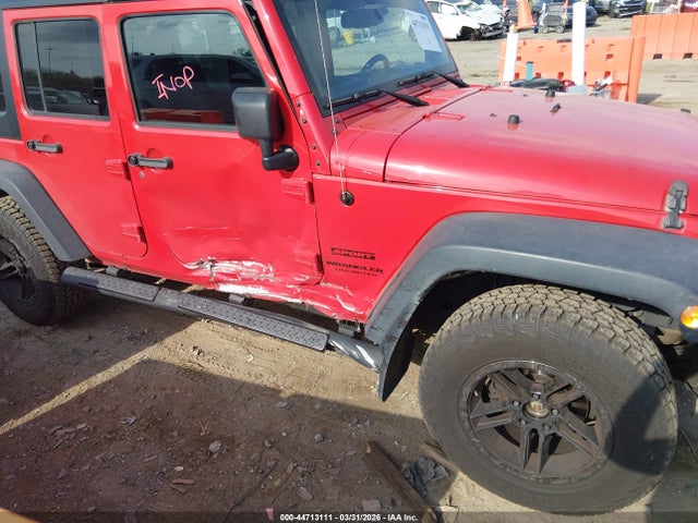 1C4BJWDG5HL529003 Jeep Wrangler Unlimited Sport 4x4