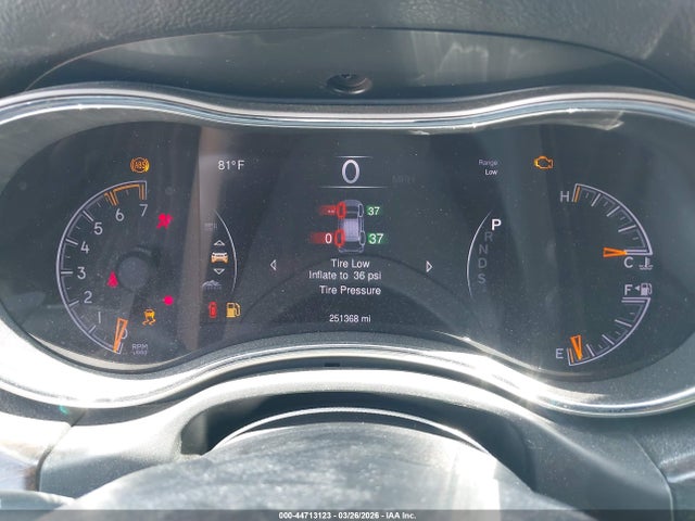 2014 Jeep Grand Cherokee Limited მანქანა იყიდება აუქციონზე, vin: 1C4RJFBT2EC147070, აუქციონის ნომერი: 44713123