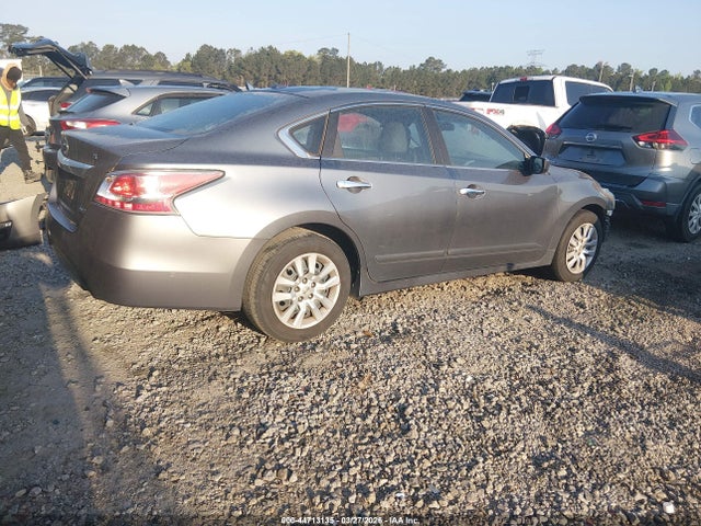 Nissan Altima 2.5 S 2014 1N4AL3AP7EC426952 Image 4