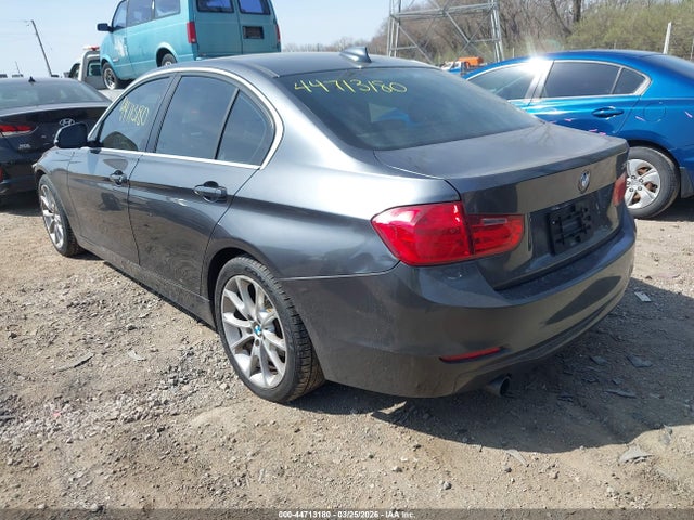 2015 BMW 320I WBA3B1C51FP831153 Photo 2