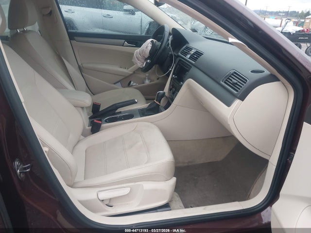 2014 Volkswagen Passat 2.0l Tdi Se მანქანა იყიდება აუქციონზე, vin: 1VWBN7A33EC064709, აუქციონის ნომერი: 44713193
