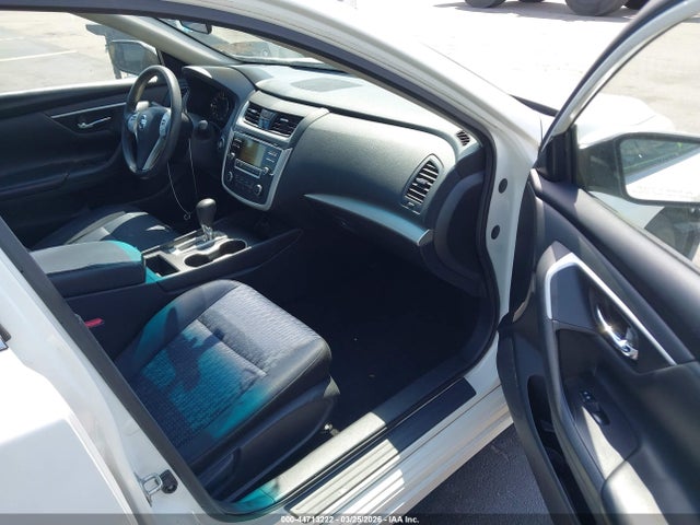 2016 Nissan Altima 2.5/2.5 S/2.5 Sl/2.5 Sr/2.5 Sv მანქანა იყიდება აუქციონზე, vin: 1N4AL3AP3GN329657, აუქციონის ნომერი: 44713222