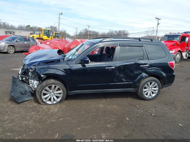 2013 Subaru Forester 2.5x Premium მანქანა იყიდება აუქციონზე, vin: JF2SHADC8DH427432, აუქციონის ნომერი: 44713232