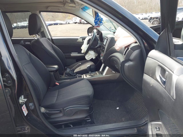 2013 SUBARU FORESTER JF2SHADC8DH427432 Photo 4