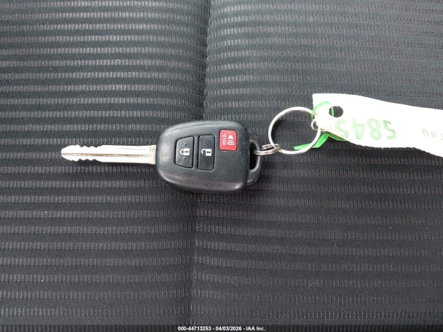 Продаж на аукціоні авто 2018 Toyota Rav4 Le, vin: 2T3BFREV2JW763652, номер лоту: 44713253