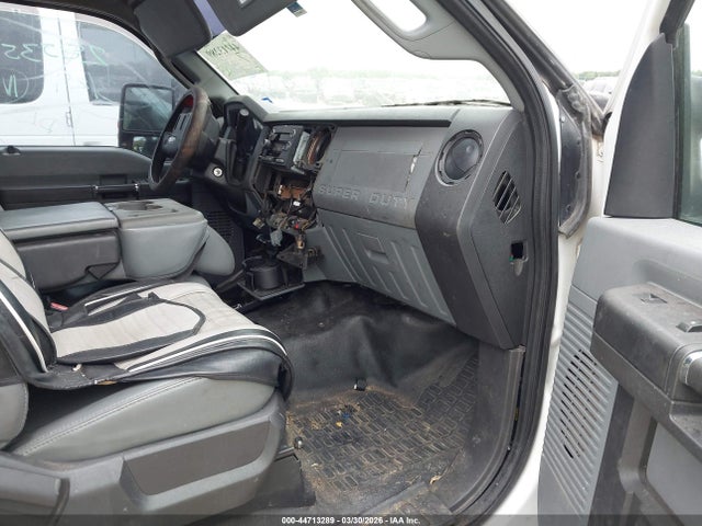 2011 FORD F-250 1FT7W2BT1BED07554 Photo 4