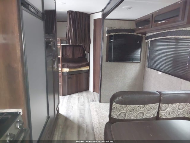 44713330 :رقم المزاد ، 1UJBJ0BR1K1TD0109 vin ، 2019 Jayco Travel Trailer مزاد بيع