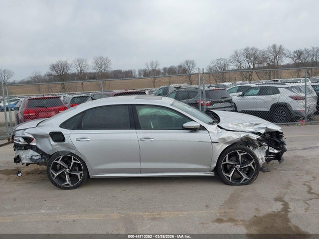 Продаж на аукціоні авто 2020 Volkswagen Passat 2.0t R-line, vin: 1VWMA7A34LC016119, номер лоту: 44713352