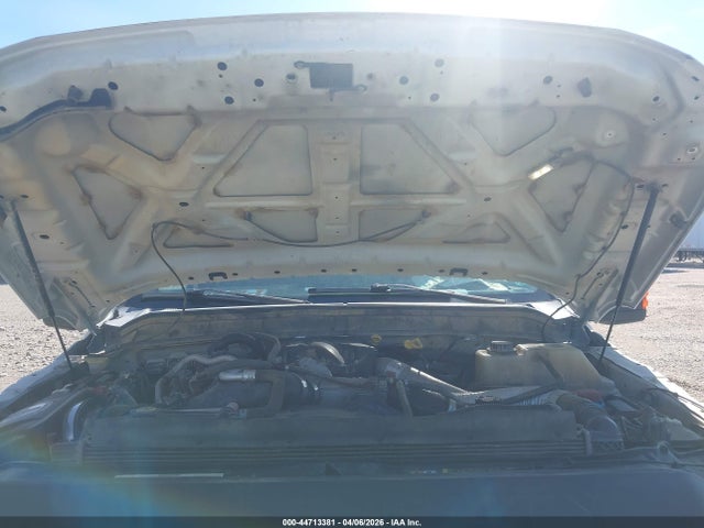 Ford F-550 Chassis Xl 2015 1FD0W5HT2FEA41845 Image 9