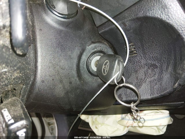 44713409 :رقم المزاد ، 5YFBURHE8FP298992 vin ، 2015 Toyota Corolla S Plus مزاد بيع