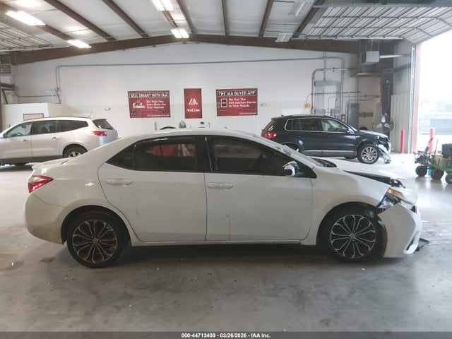 44713409 :رقم المزاد ، 5YFBURHE8FP298992 vin ، 2015 Toyota Corolla S Plus مزاد بيع