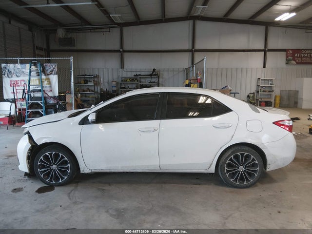 44713409 :رقم المزاد ، 5YFBURHE8FP298992 vin ، 2015 Toyota Corolla S Plus مزاد بيع