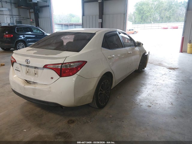 44713409 :رقم المزاد ، 5YFBURHE8FP298992 vin ، 2015 Toyota Corolla S Plus مزاد بيع