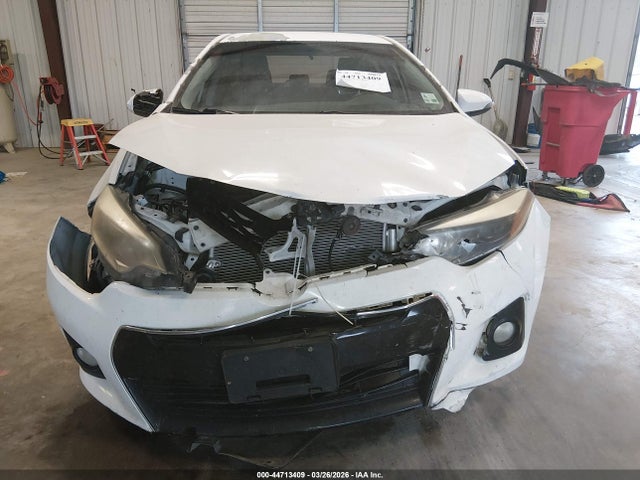 44713409 :رقم المزاد ، 5YFBURHE8FP298992 vin ، 2015 Toyota Corolla S Plus مزاد بيع